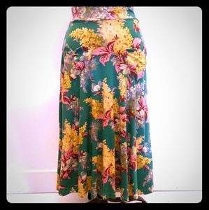 Effie's Heart Floral Skirt w/ heart pockets